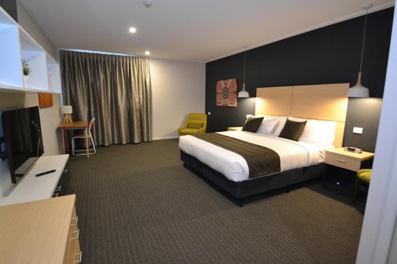 The Astor Suites Goulburn Exterior foto